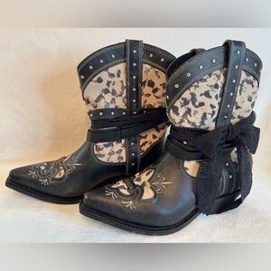 Rockin Country Women’s RC5006 Black Leather Cowboy Boots Size 8.5M